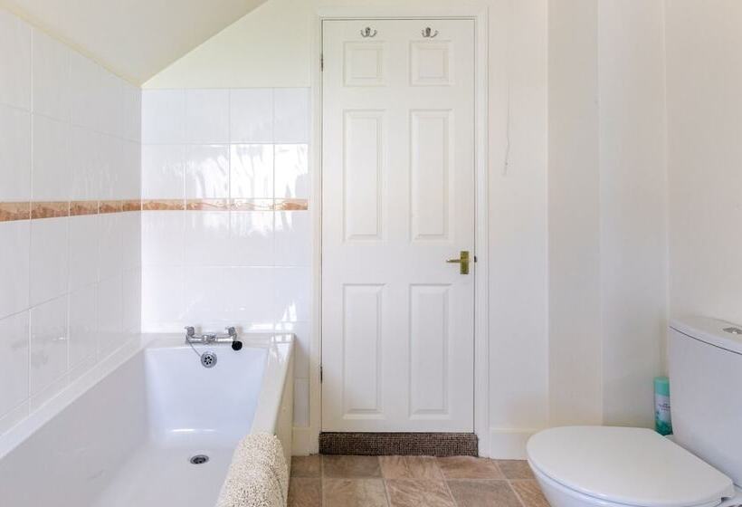 2 B&b 40 Percent Off Weekly Half Price Monthly