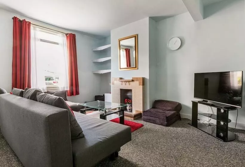 2 B&b 40 Percent Off Weekly Half Price Monthly