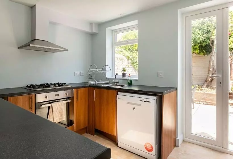 2 B&b 40 Percent Off Weekly Half Price Monthly