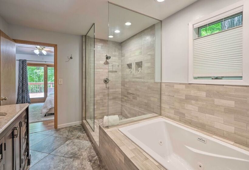 Stunning Waterfront Home W/ Fireplace & Grill