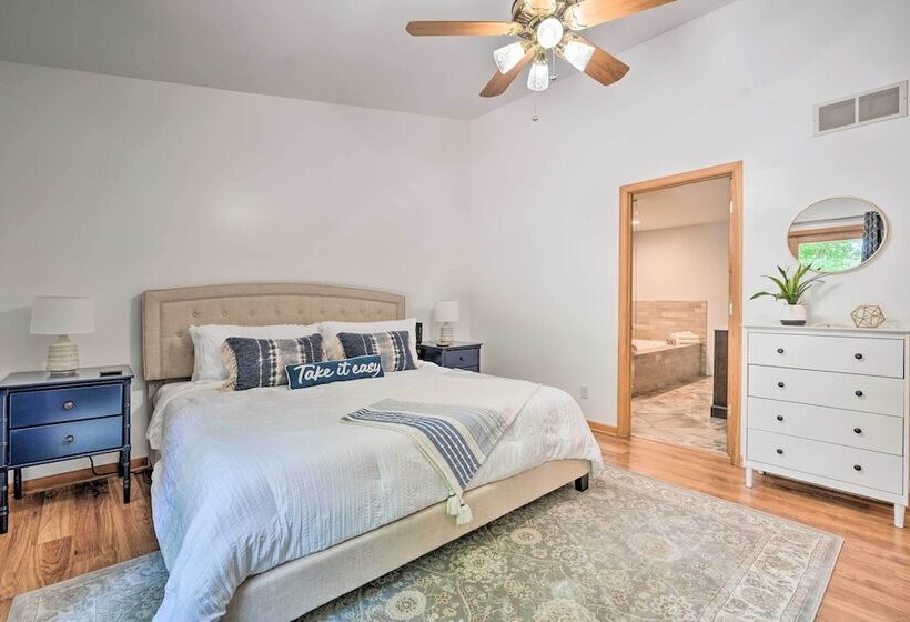 Stunning Waterfront Home W/ Fireplace & Grill