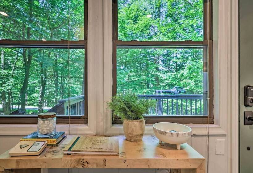 Sweetfern Gouldsboro Cabin: Deck + Lake Access