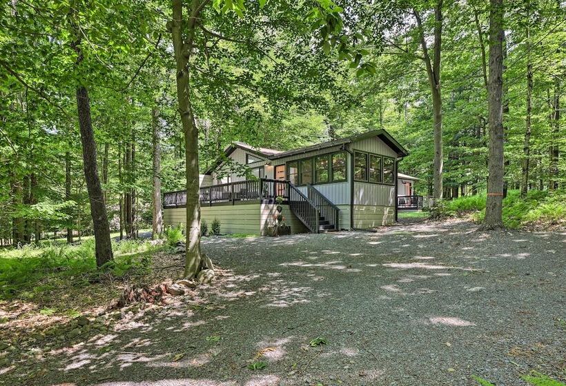 Sweetfern Gouldsboro Cabin: Deck + Lake Access
