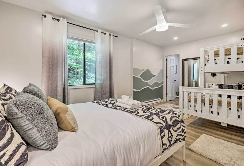 Sweetfern Gouldsboro Cabin: Deck + Lake Access