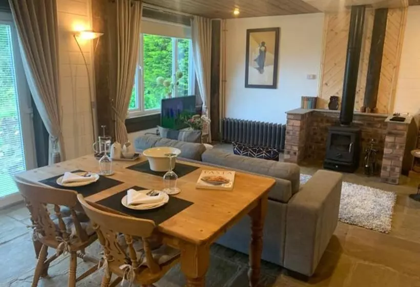 The Lodge   Peaceful Relaxing Hideaway