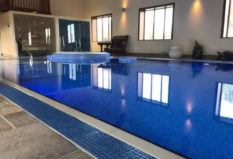 The Lodge   Peaceful Relaxing Hideaway