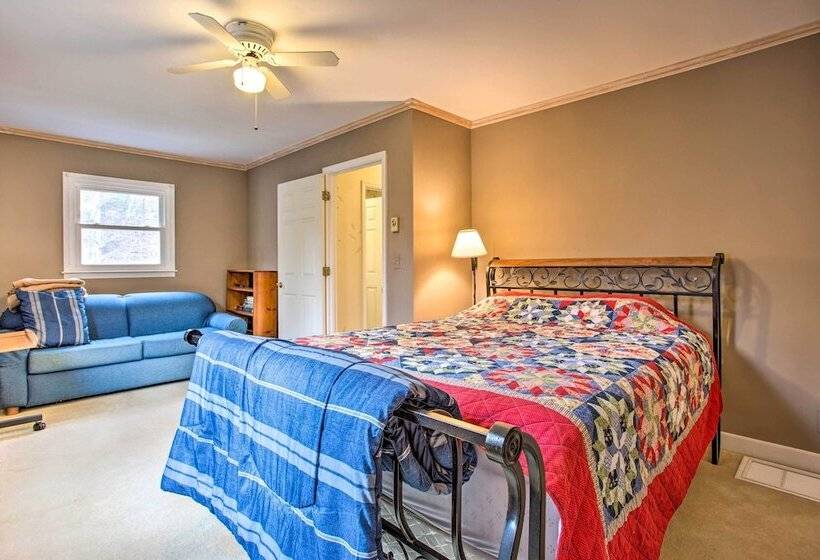 Blue Ridge Mountain Escape ~ 8 Mi To Chimney Rock