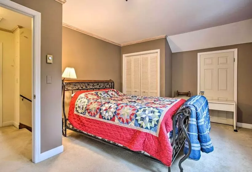 Blue Ridge Mountain Escape ~ 8 Mi To Chimney Rock