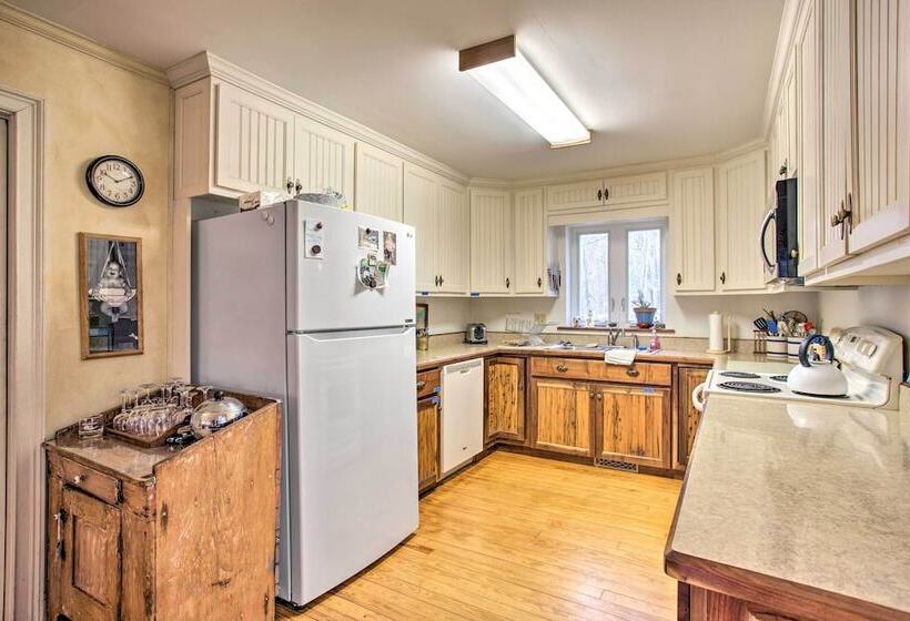 Blue Ridge Mountain Escape ~ 8 Mi To Chimney Rock