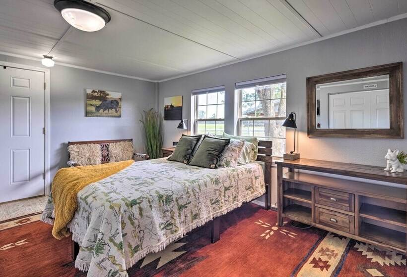 Carthage Family Home W/porch + Horse Boarding