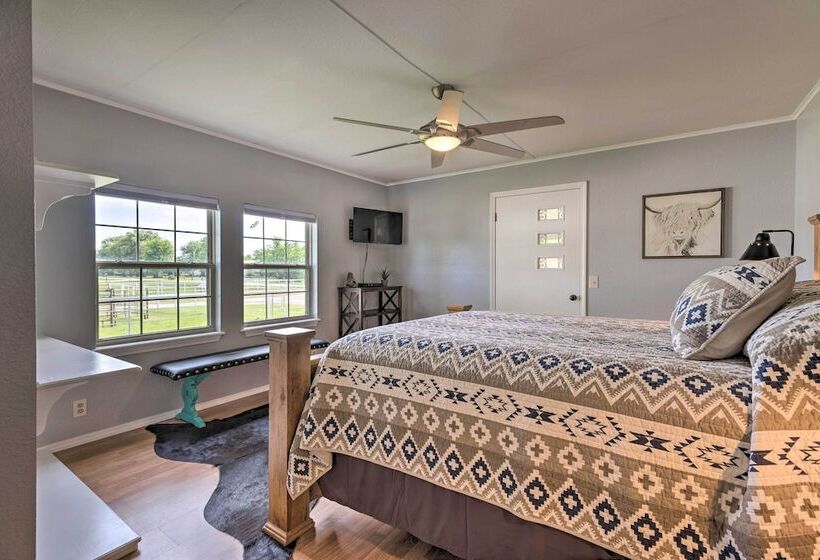 Carthage Family Home W/porch + Horse Boarding