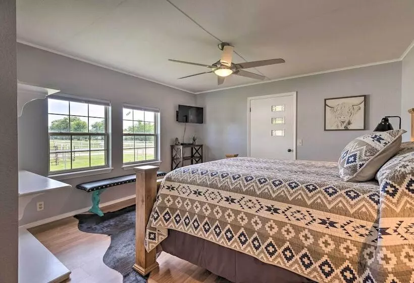 Carthage Family Home W/porch + Horse Boarding