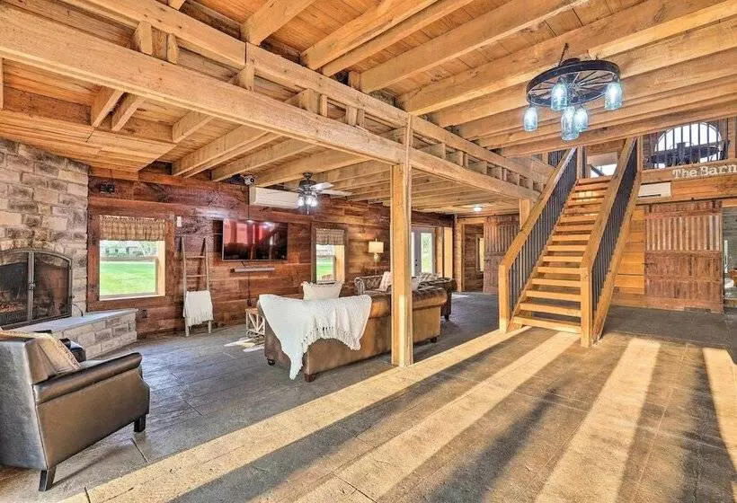 Charming Jeffersonville Barndominium W/ Fire Pit!