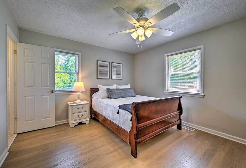 Charming Retreat On 5 Acres W/ Deck & Grill!