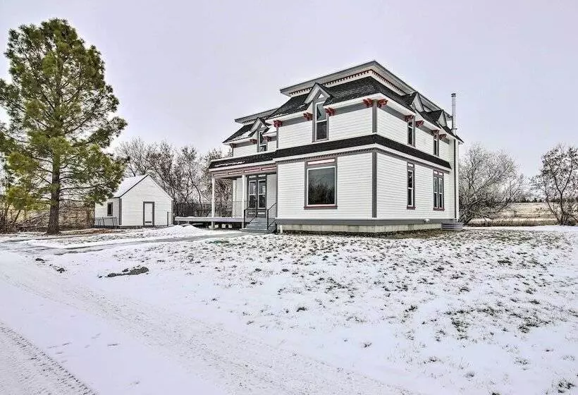 Charming Stevensville Home W/ Open Yard!