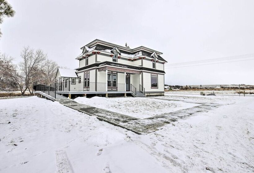 Charming Stevensville Home W/ Open Yard!