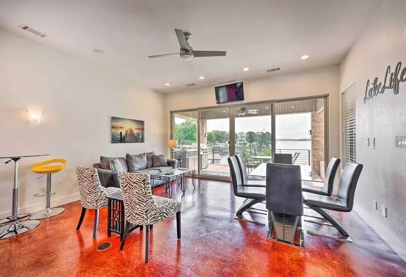 Waterfront Home ~ 4 Mi To Oaklawn Racing Casino!