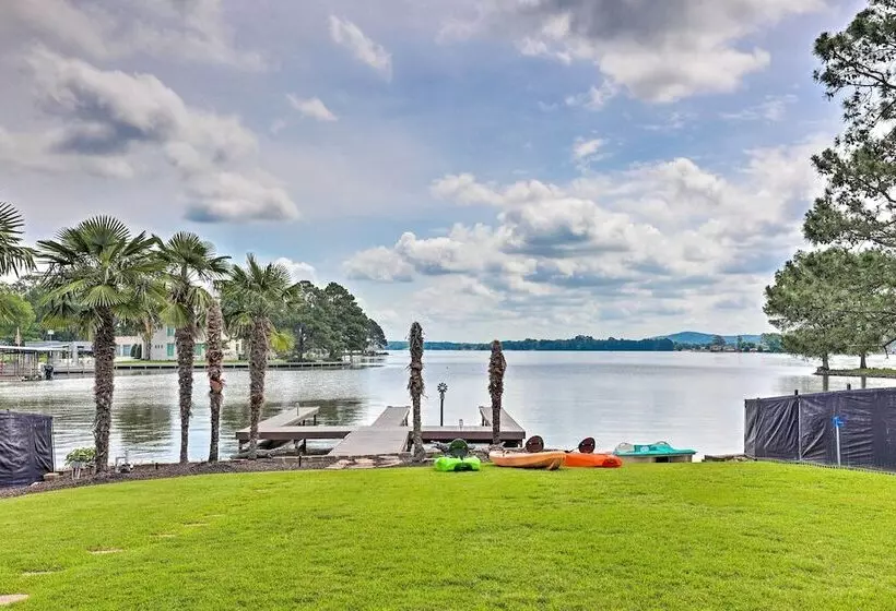 Waterfront Home ~ 4 Mi To Oaklawn Racing Casino!