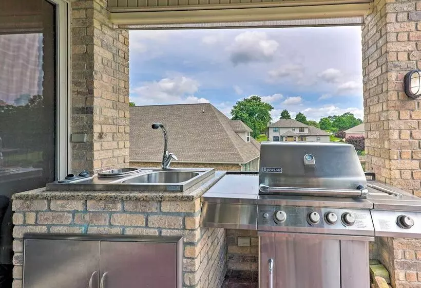 Waterfront Home ~ 4 Mi To Oaklawn Racing Casino!