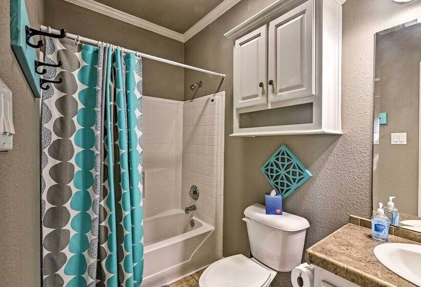 Walk To Crystal Beach: Coastal Home W/ Views!