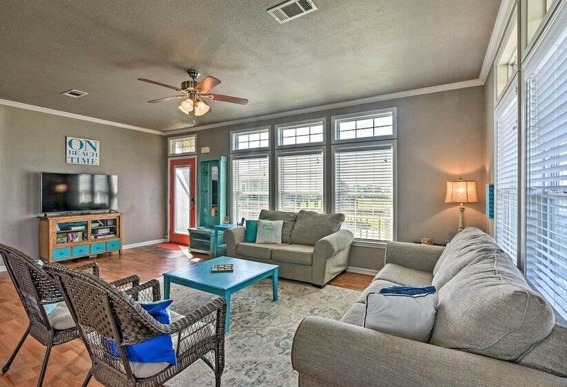 Walk To Crystal Beach: Coastal Home W/ Views!