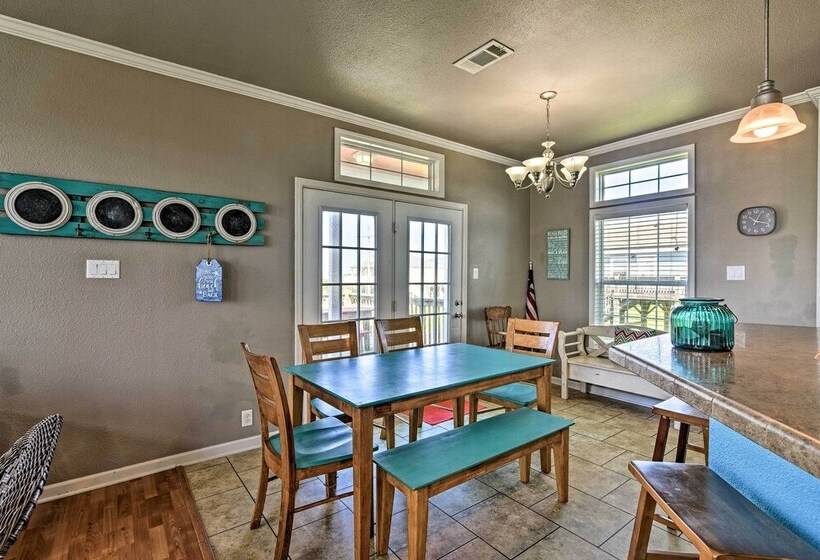 Walk To Crystal Beach: Coastal Home W/ Views!