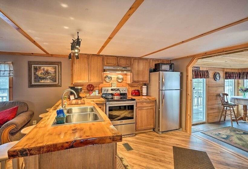 Cozy Catskills Home W/ Pond On 2 Acres!