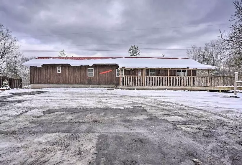 Cozy Catskills Home W/ Pond On 2 Acres!