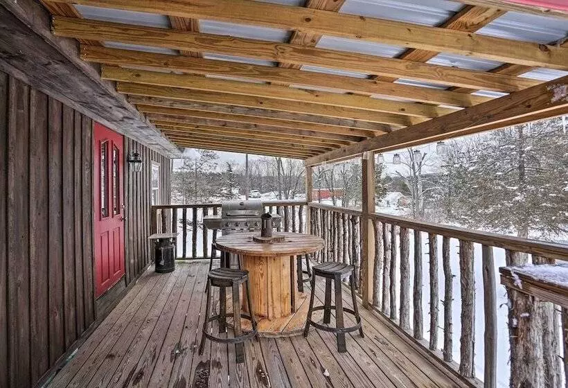 Cozy Catskills Home W/ Pond On 2 Acres!