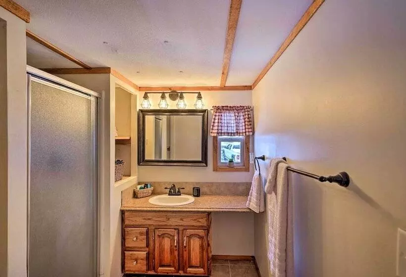 Cozy Catskills Home W/ Pond On 2 Acres!