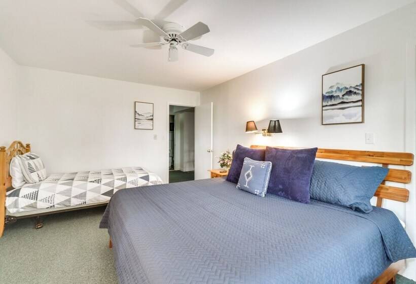 Cozy Getaway In Wintergreen Resort: Deck & Hot Tub