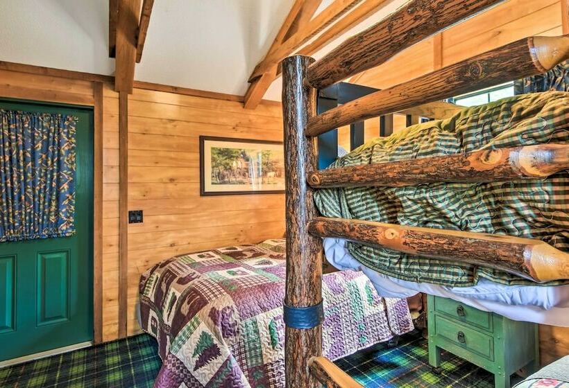 Pet Friendly Marble Cabin W/ Deck, Grill, Fire Pit