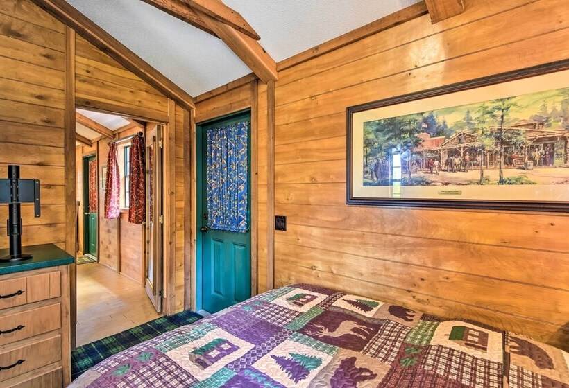 Pet Friendly Marble Cabin W/ Deck, Grill, Fire Pit