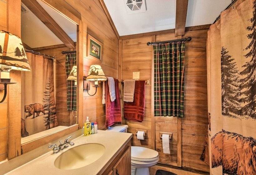 Pet Friendly Marble Cabin W/ Deck, Grill, Fire Pit