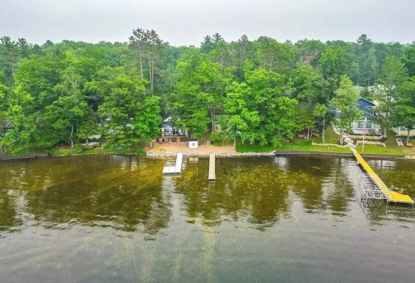 Cozy Waterfront Hale Cottage On Long Lake!