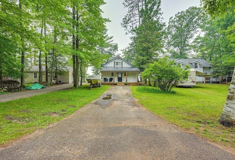 Cozy Waterfront Hale Cottage On Long Lake!