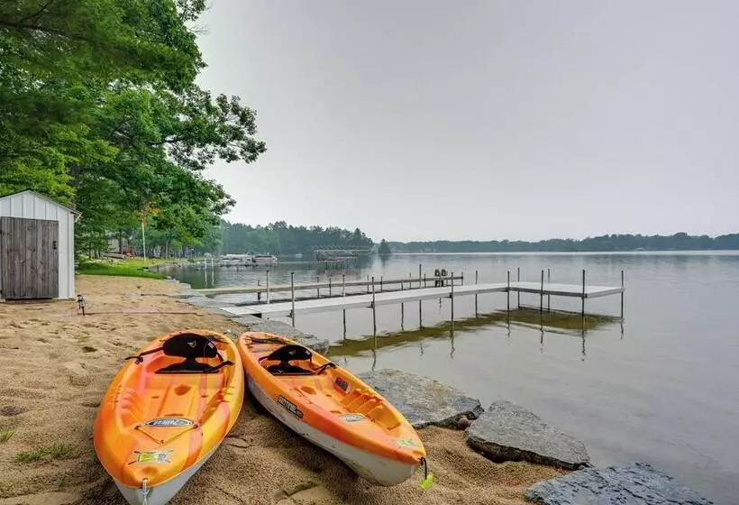 Cozy Waterfront Hale Cottage On Long Lake!
