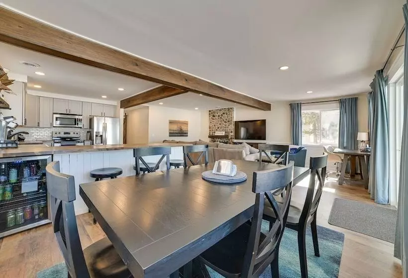 Cozy Waterfront Hale Cottage On Long Lake!