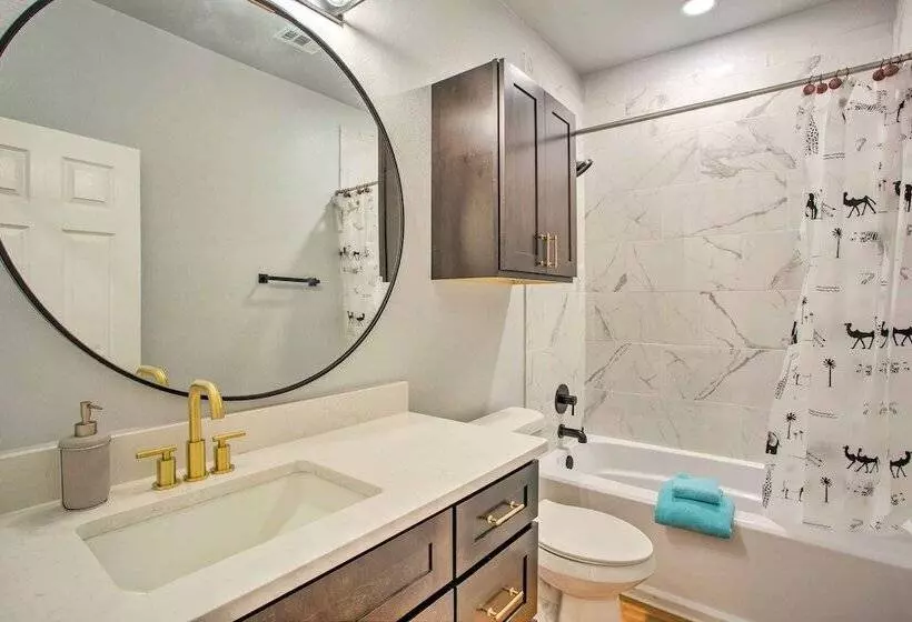 Denison Home W/ Balcony: Walk To Downtown!