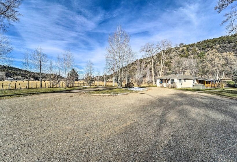 Dolores Ranch Cabin W/ Hot Tub & 1 Acre Yard!
