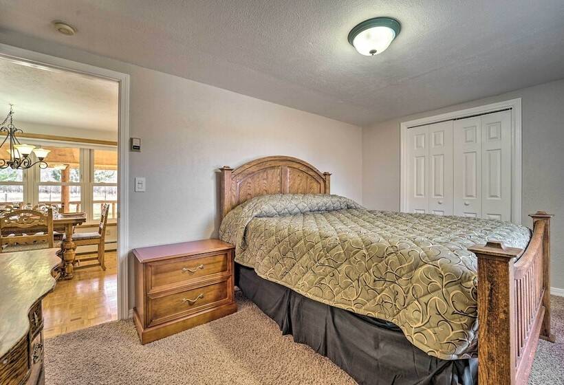 Dolores Ranch Cabin W/ Hot Tub & 1 Acre Yard!