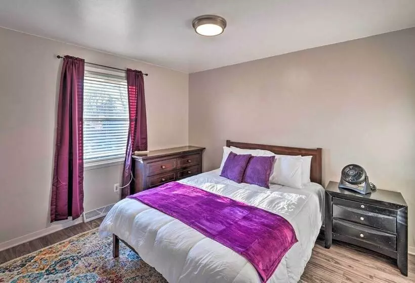 Family Friendly Rockford Home W/ Private Yard!