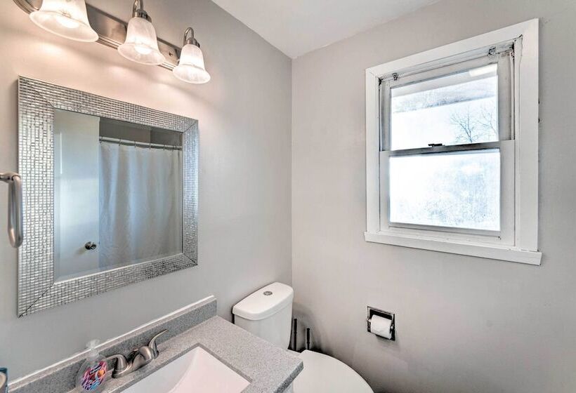 Family Friendly Rockford Home W/ Private Yard!