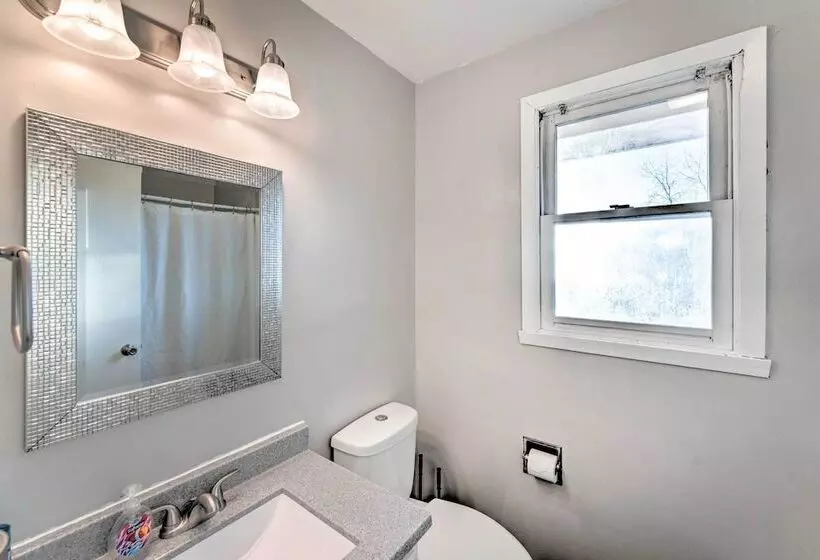 Family Friendly Rockford Home W/ Private Yard!