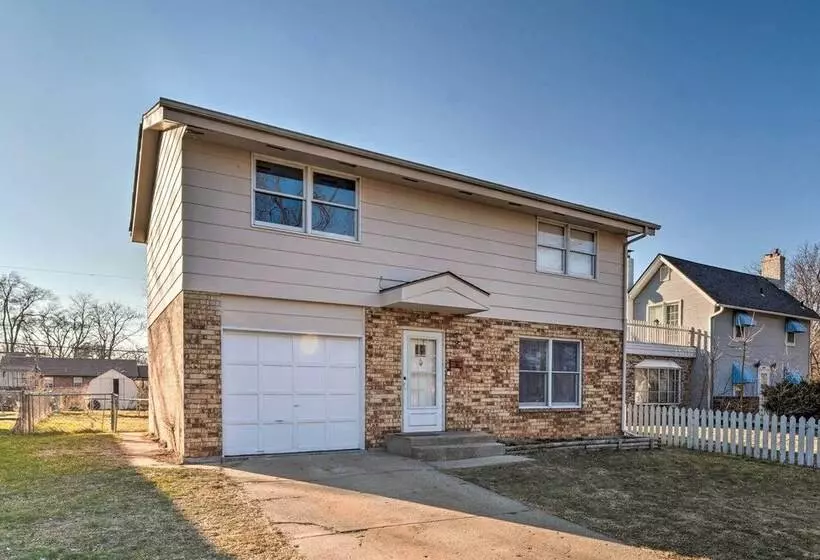 Family Friendly Rockford Home W/ Private Yard!