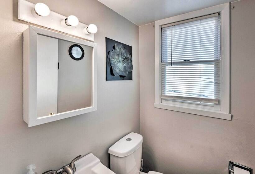 Family Friendly Rockford Home W/ Private Yard!