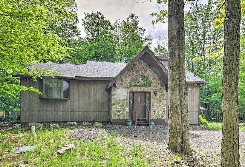 Gouldsboro Lake Home W/ Deck & Game Room!