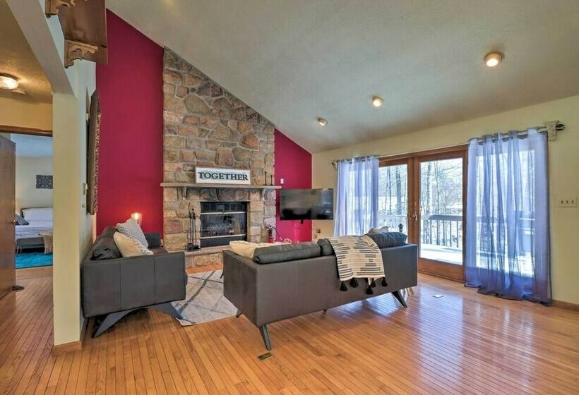 Gouldsboro Lake Home W/ Deck & Game Room!