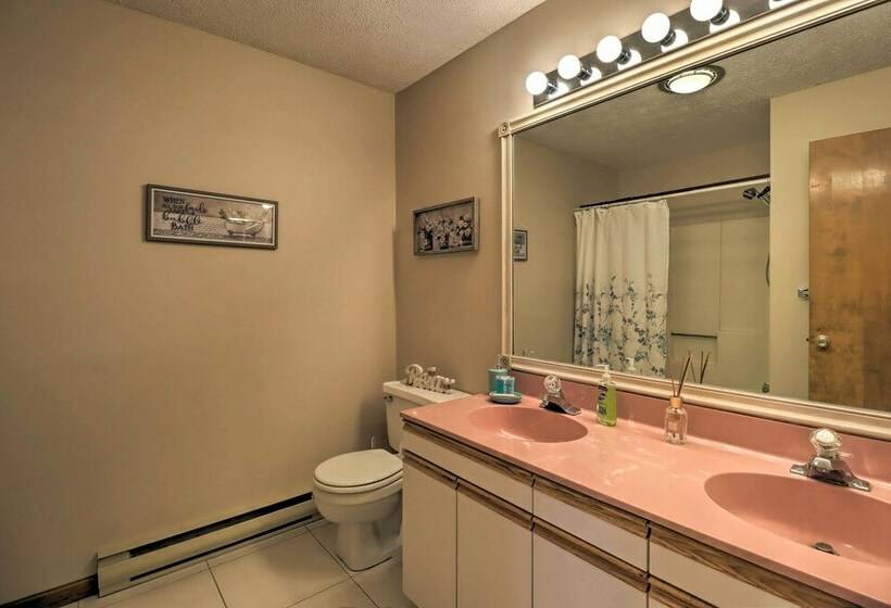 Gouldsboro Lake Home W/ Deck & Game Room!