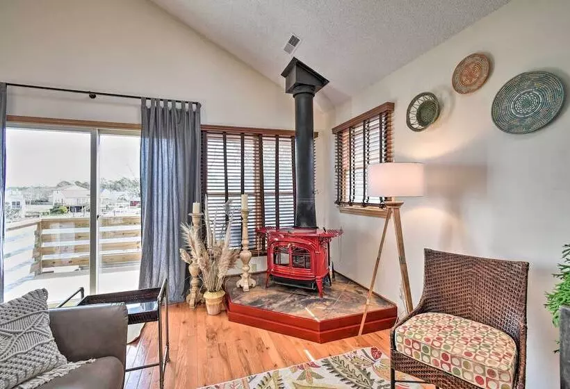 High End Canalfront Paradise W/ Dock & Kayaks!